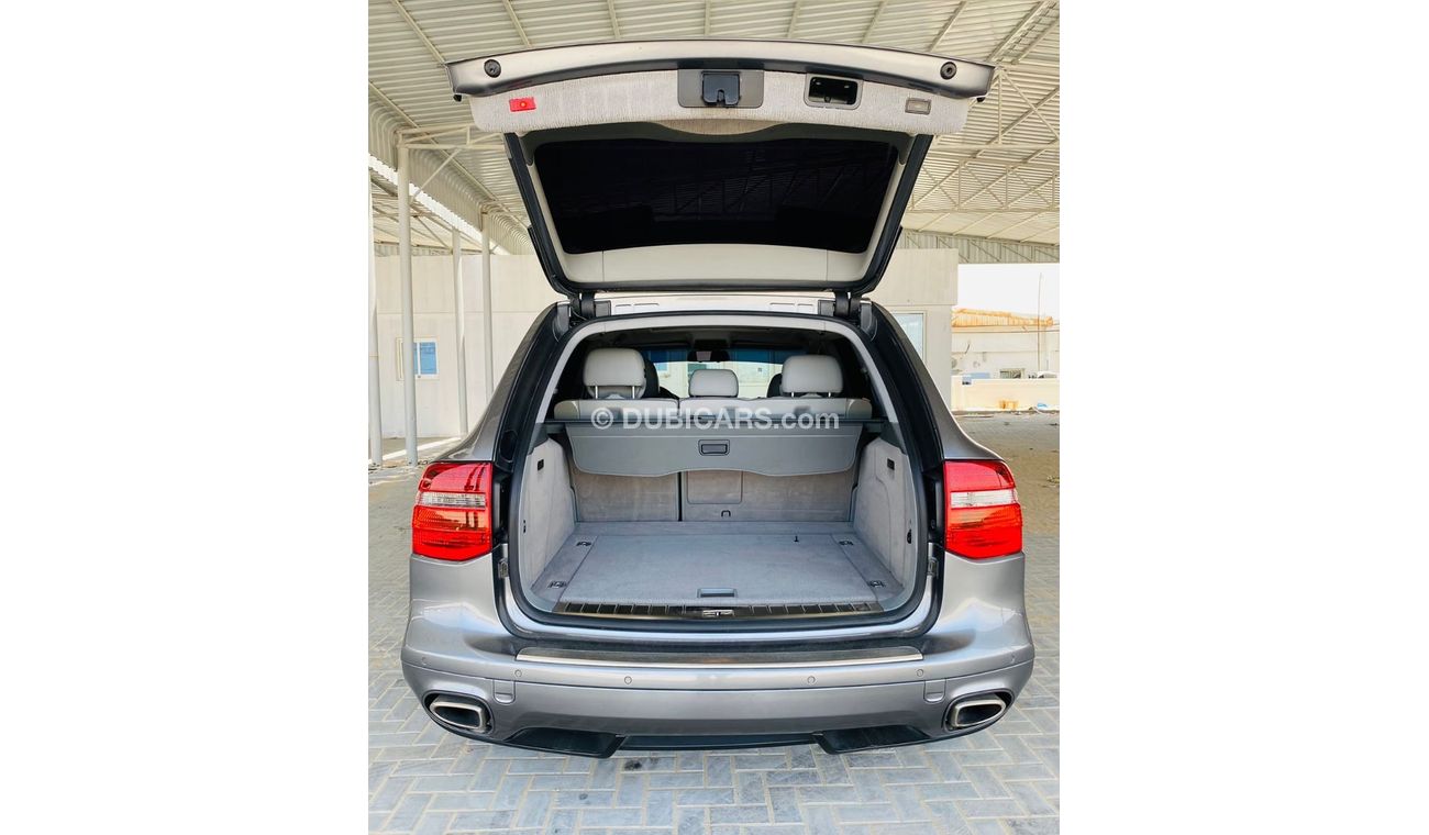 Porsche Cayenne Good condition car GCC