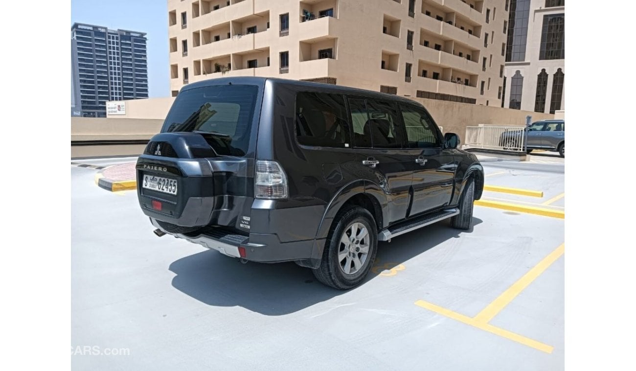 ميتسوبيشي باجيرو 3.8L GLS 5 Door high