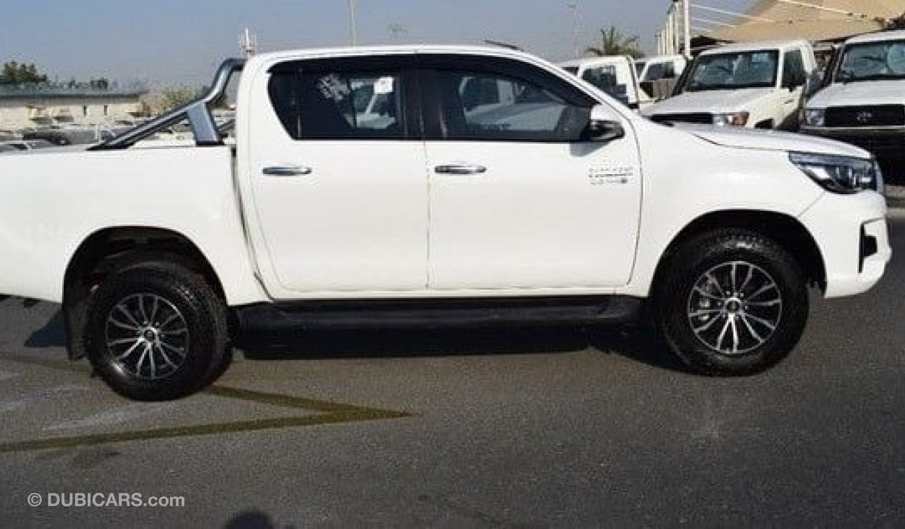 تويوتا هيلوكس TOYOTA HILUX DOUBLE CABIN SR5 D4D