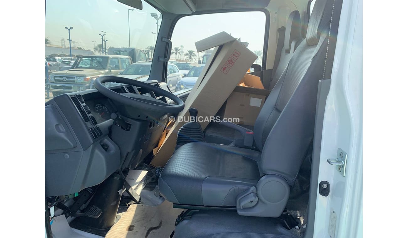 إيسوزو NMR 2023 ISUZU NMR 3 tons Diesel Manual zero km