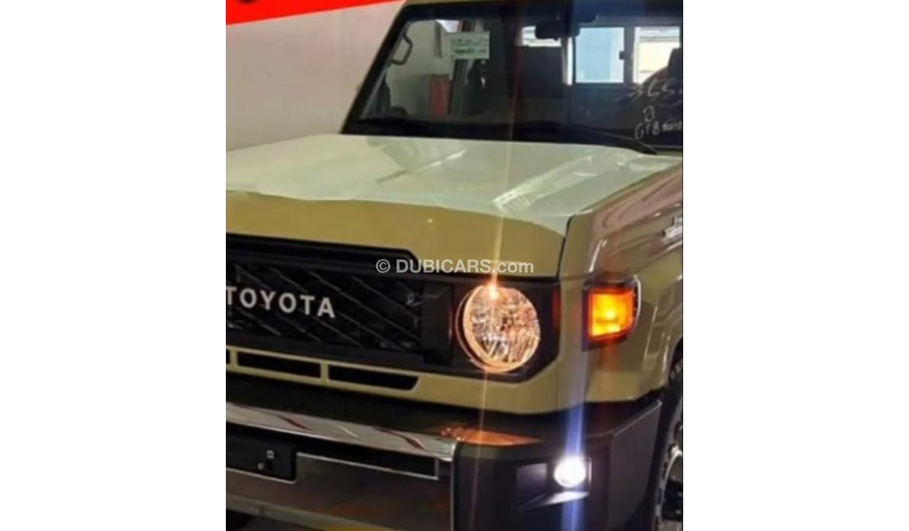 تويوتا لاند كروزر بيك آب 2024 TOYOTA LAND CRUISER PICK UP 4.0L NEW SHAPE PETROL AUTOMATICZERO KM