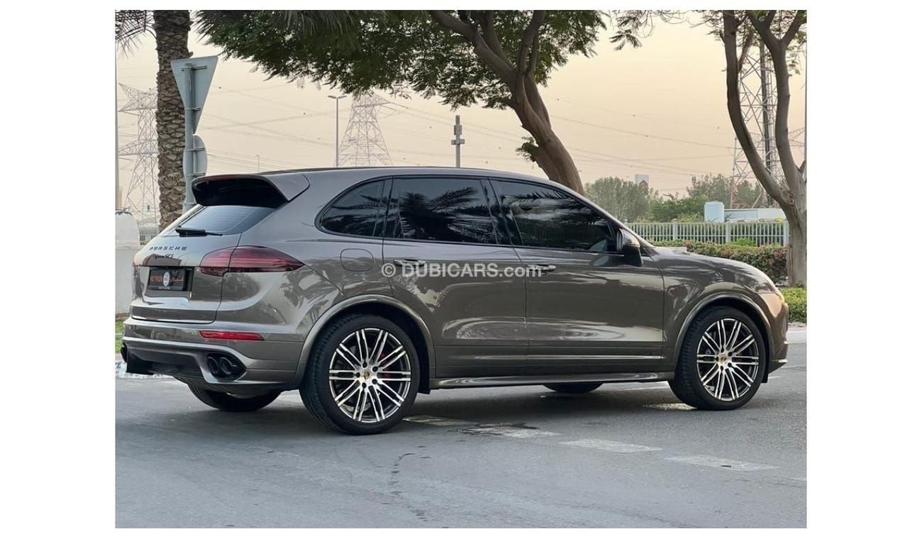 Porsche Cayenne PORSCHE CAYENNE GTS 2016 GCC IN PERFECT CONDITION