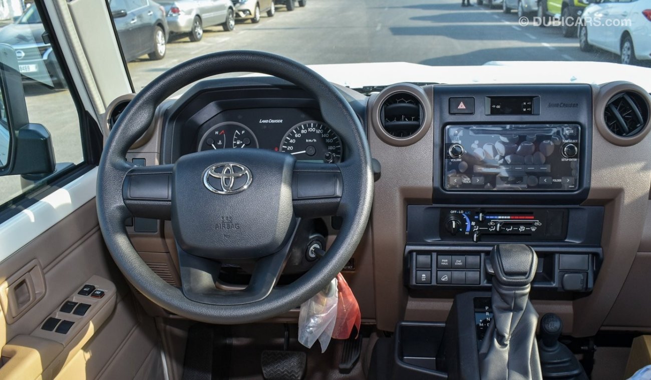 Toyota Land Cruiser Pick Up 2.8L Diesel Double Cabin A/T