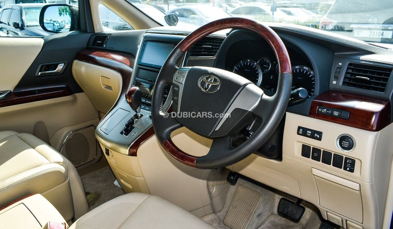 Toyota Alphard V6