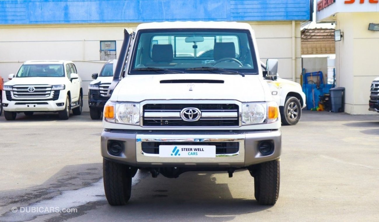 تويوتا لاند كروزر بيك آب LIMITED TIME OFFER 2023 | LC 79 HARD TOP PICKUP 4.5L DSL - 4WD - V8,POWER WINDOW - EXPORT ONLY