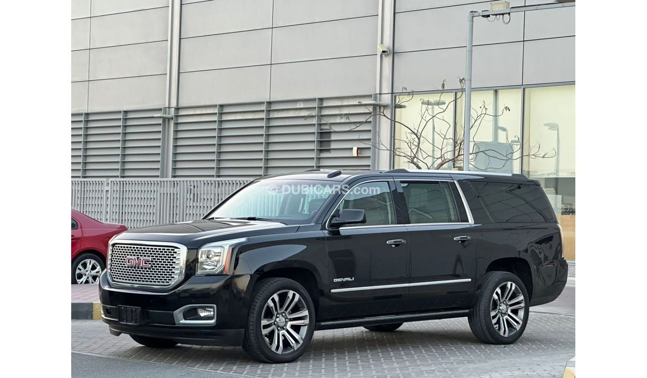 GMC Yukon XL Denali 6.2L (7 Seater) GMC YUKON DENALI XL GCC 2017 ORGINAL PAINT // PERFECT CONDITION