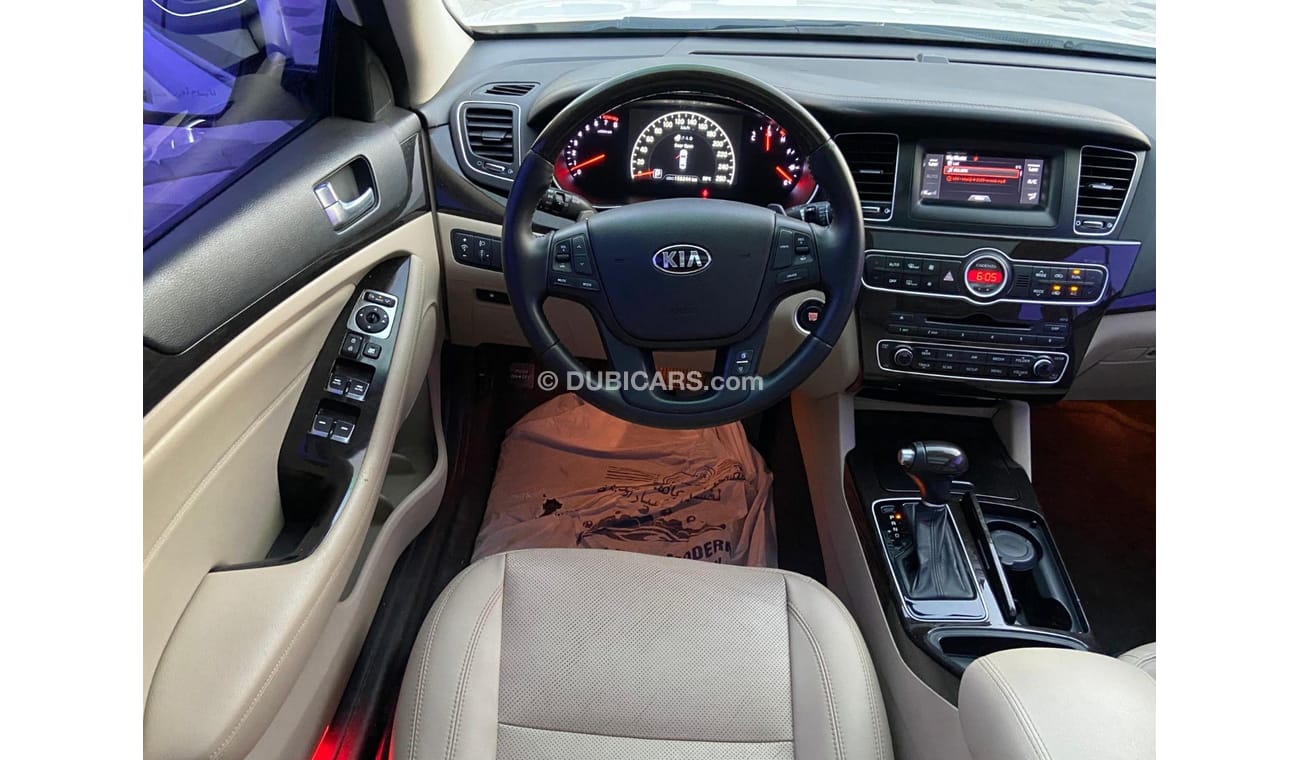 Kia Cadenza LX 3.3L