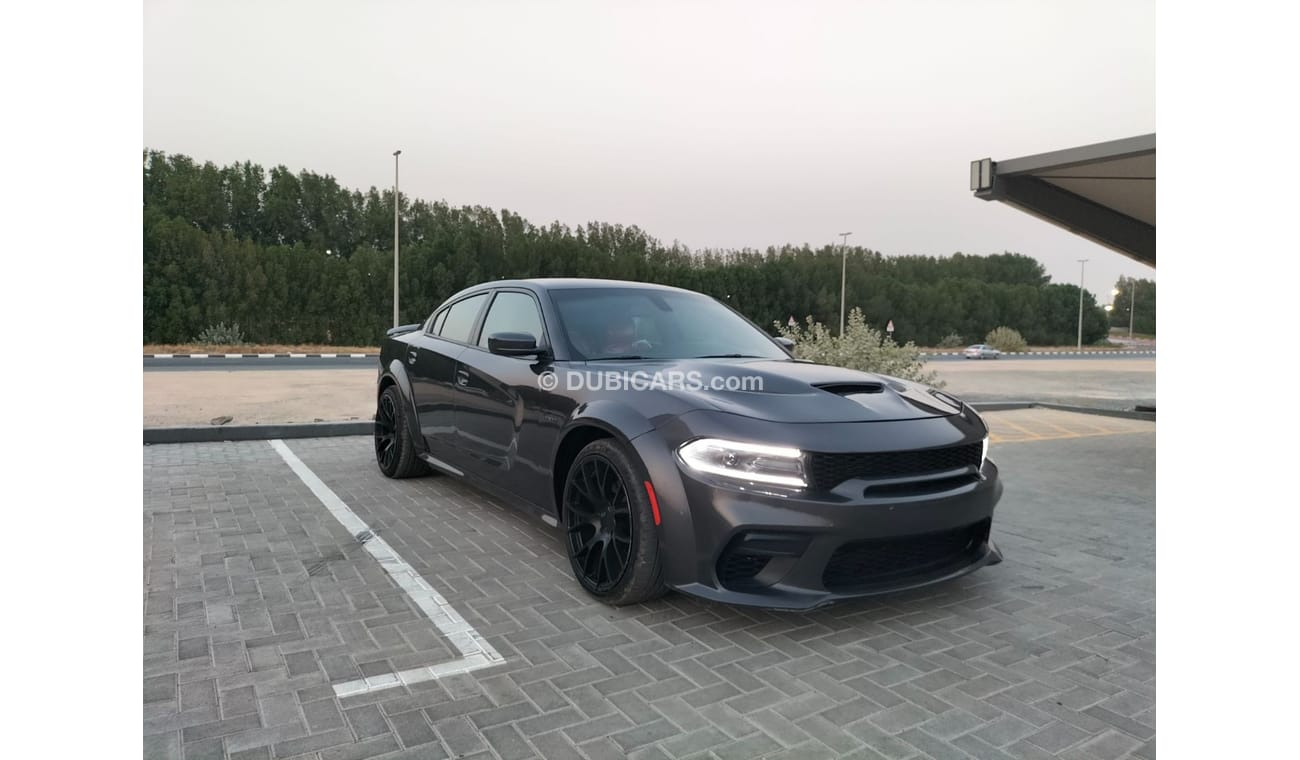 Used Dodge Charger R/T Highline 2018 for sale in Dubai - 653514