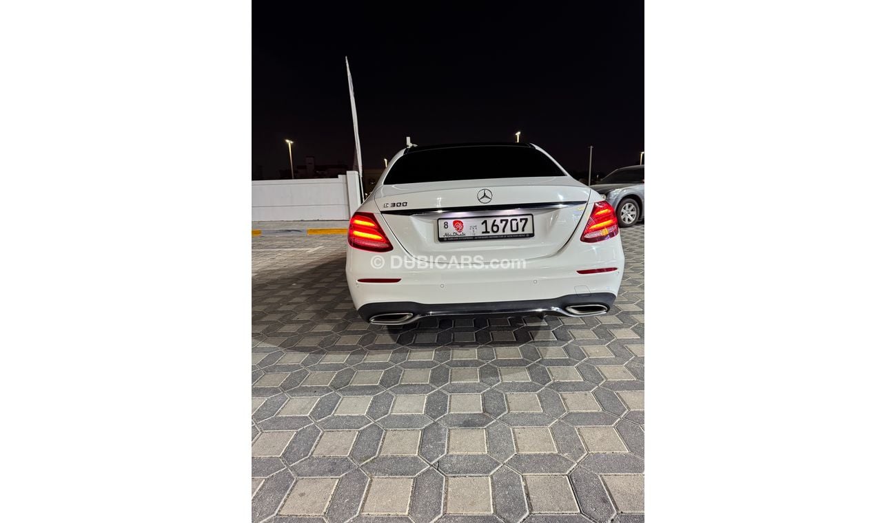 مرسيدس بنز E300 E 300 4Matic