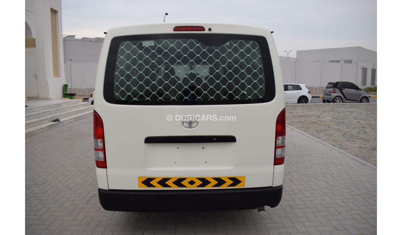 Toyota Hiace GL - Standard Roof Toyota Hiace Std roof delivery van, model:2016. Free of accident