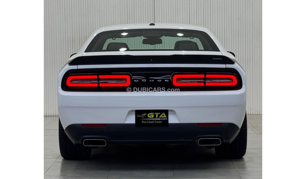 دودج تشالينجر SRT8 6.4L 2018 Dodge Challenger SRT8, Warranty, Service History, Low Kms, Excellent Condition, GCC