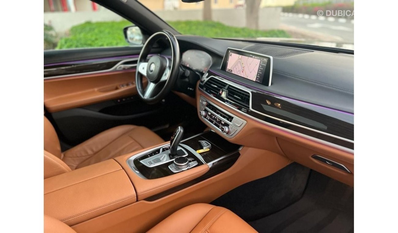 BMW 730Li (RAMADAN OFFER) Pure Excellence BMW 730Li GCC 2022 UNDER WARRANTY AND SERVICE CONTRACT ORIGINAL PAIN