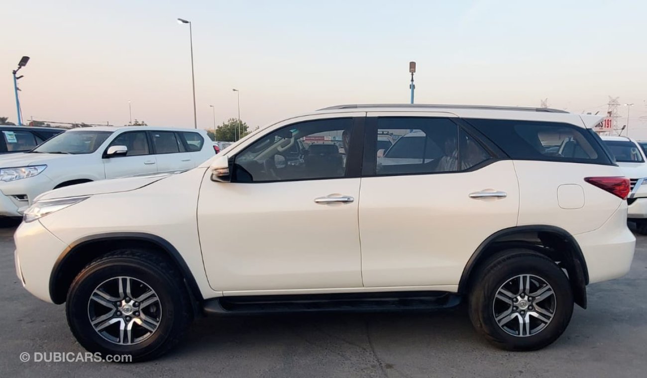 تويوتا فورتونر TOYOTA FORTUNER EXR ( PETROL )