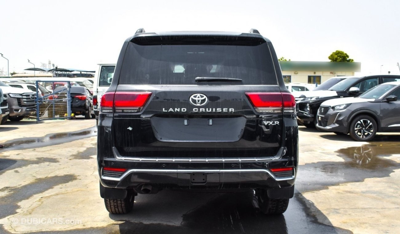 تويوتا لاند كروزر Toyota land cruiser VXR 3.5L petrol MY 2024