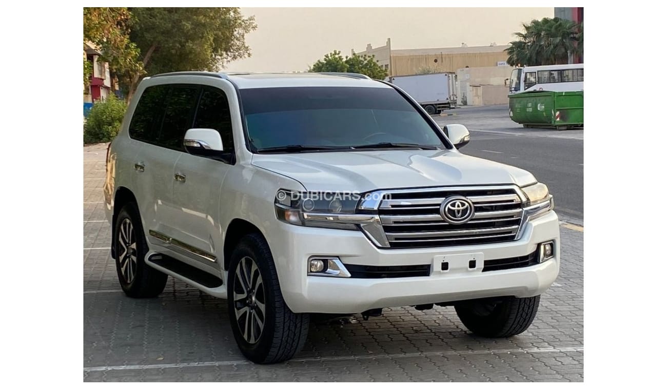 Toyota Land Cruiser VXR