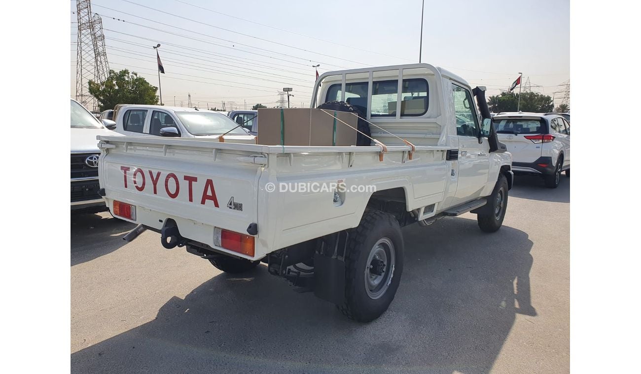 Toyota Land Cruiser Pick Up 4.2L Diesel, Diff Lock, Double Fuel Tank, Only for COTE DE IVORY and GHANA (CODE # LCS21)