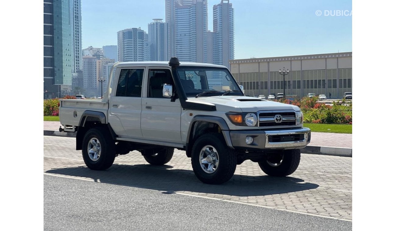 Toyota Land Cruiser Pick Up