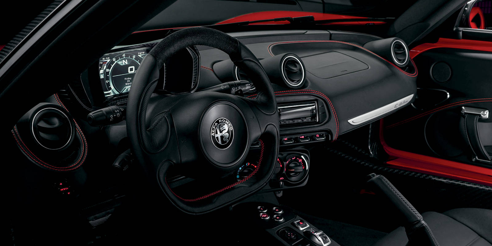 Alfa Romeo 4C interior - Cockpit