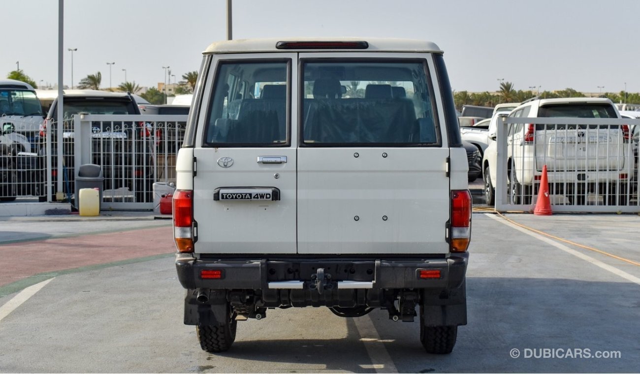 تويوتا لاند كروزر هارد توب LX10 - 2024 - 4.2l - Manual - 10 Seater - New Shape