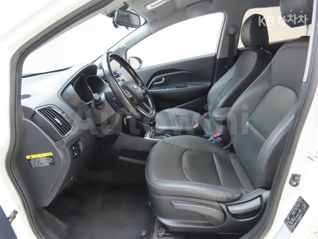 كيا برايد interior - Seats