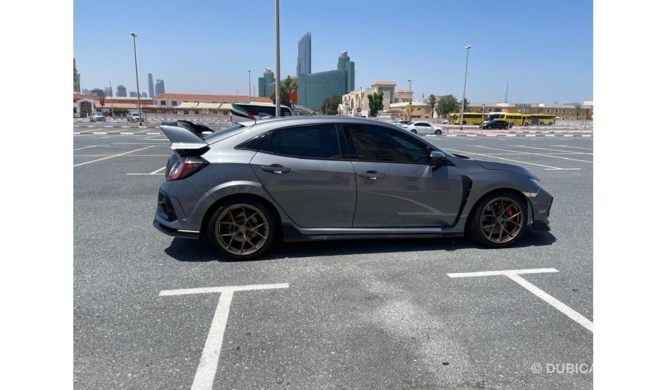 هوندا سيفيك Type R FK8