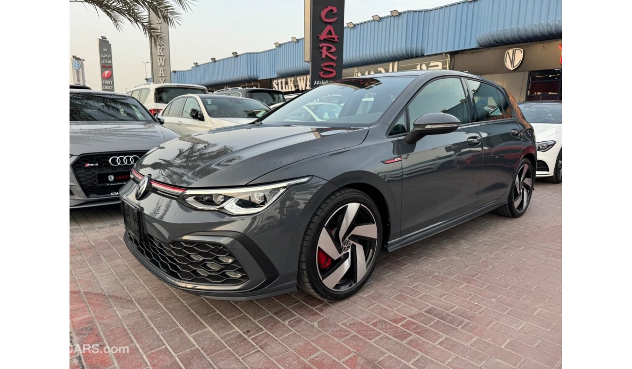 فولكس واجن جولف GTI Gcc