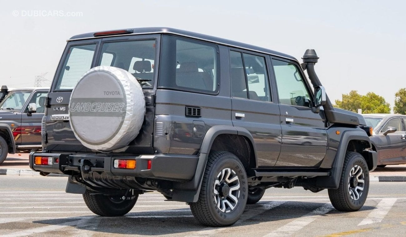 Toyota Land Cruiser Hard Top 2024 Toyota LC76 4.0L Petrol AT - GCC