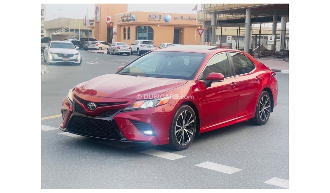 Toyota Camry SE 2019 Camry s class sunroof