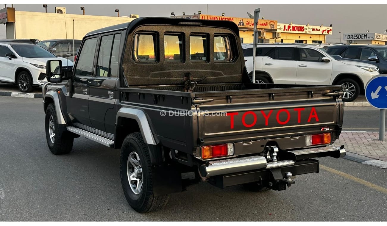 Toyota Land Cruiser Pick Up Double Cabin