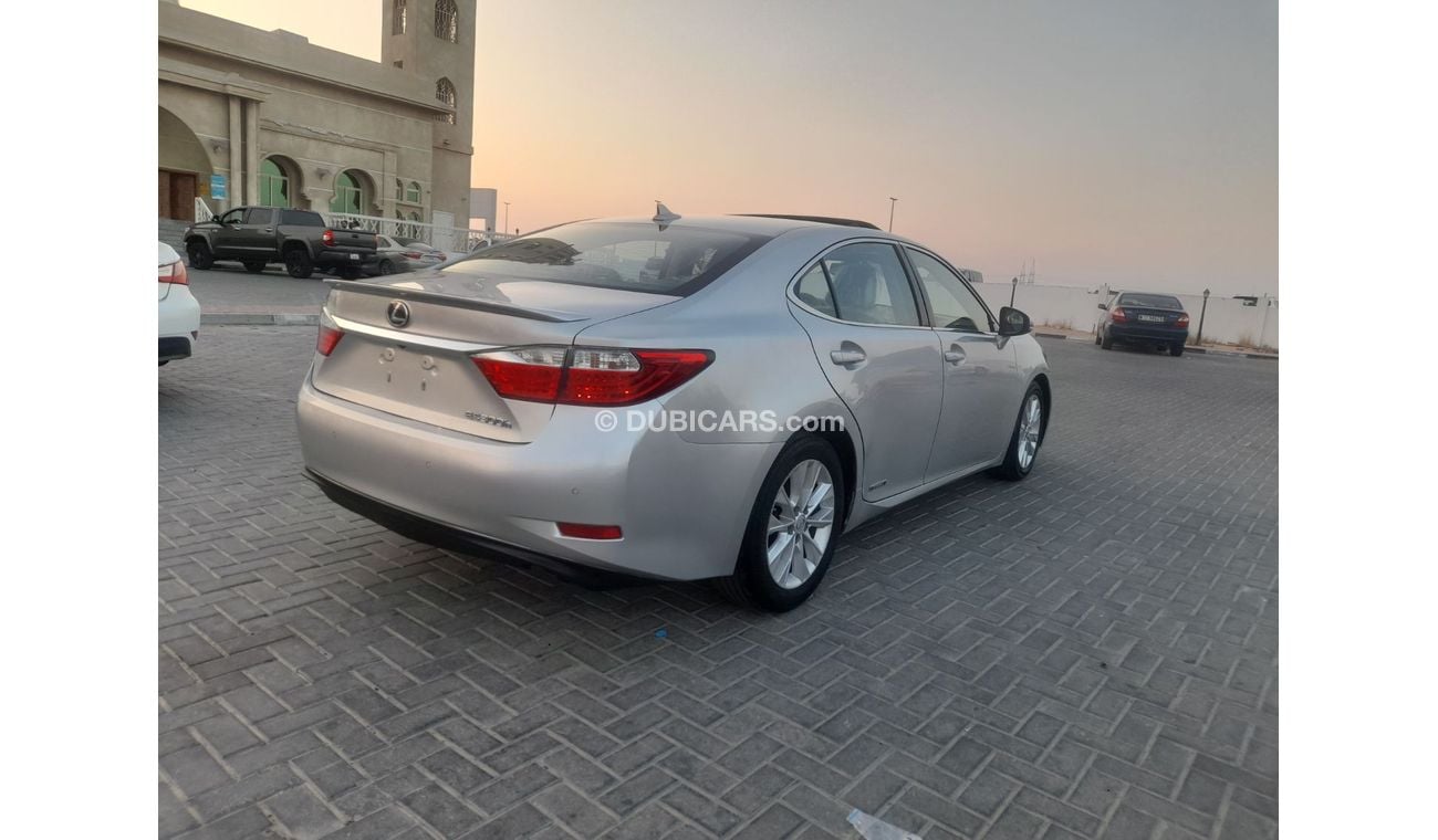 لكزس ES300h Lexus Es300h 2013 hybrid