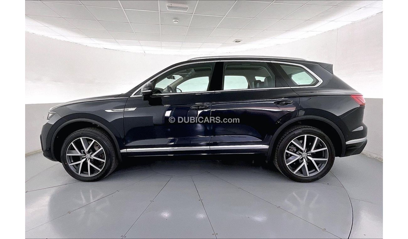 Volkswagen Touareg R-Line | 1 year free warranty | 0 Down Payment