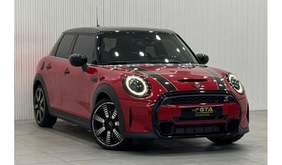 Mini Cooper S 2.0L (4 Seater) 2024 Mini Cooper S, 2026 Mini Warranty + Service Pack, Very Low Kms, GCC