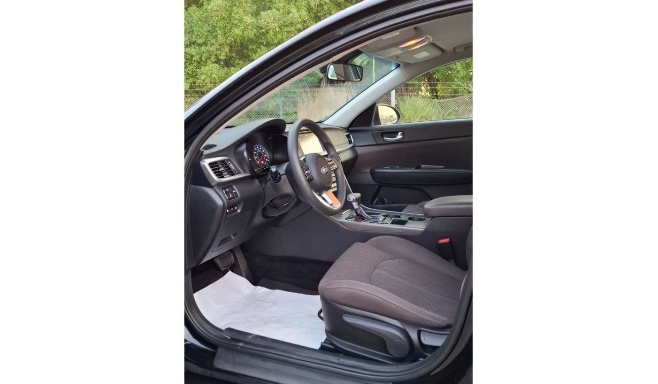 Kia Optima Kia Optima American, accident-free, in excellent condition inside and out