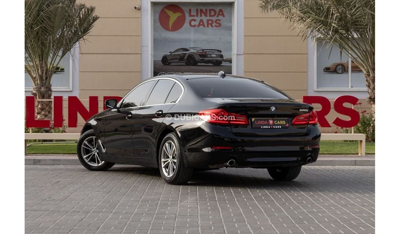 BMW 520i Std 2.0L BMW 520i 2019 GCC under Warranty with Flexible Down-Payment.