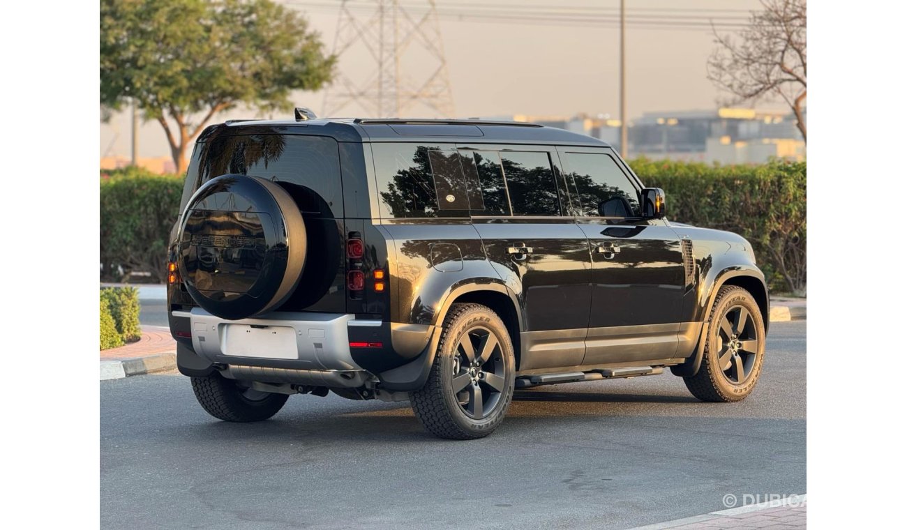 Land Rover Defender GCC SPEC UNDER WARRANTY AND SERVICE