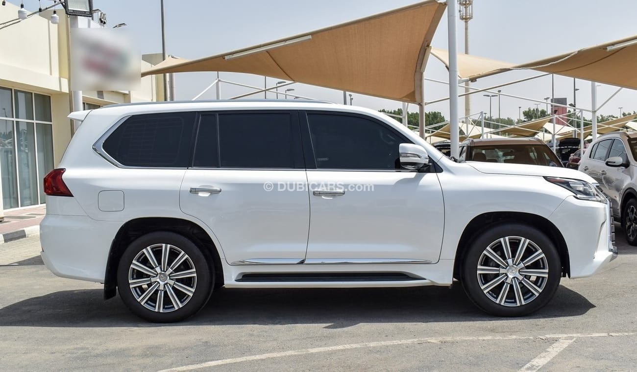 Lexus LX570