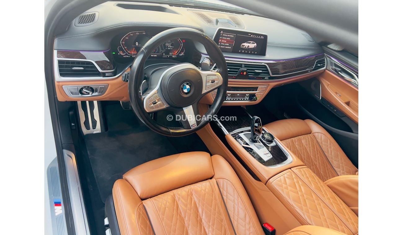 BMW 750Li M Sport 4.4L (443 HP)