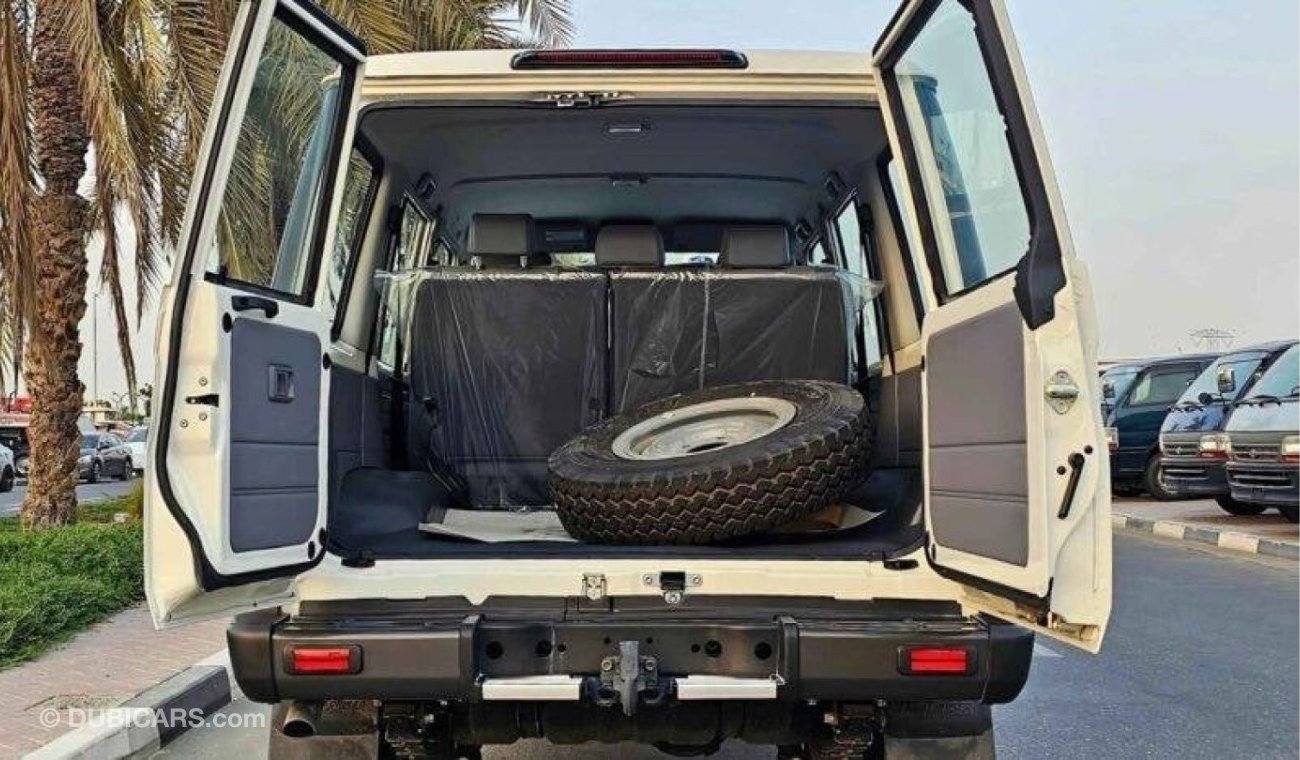 تويوتا لاند كروزر هارد توب Land cruiser lc76 4.2L diesel V6 MY2024 FOR EXPORT ONLY