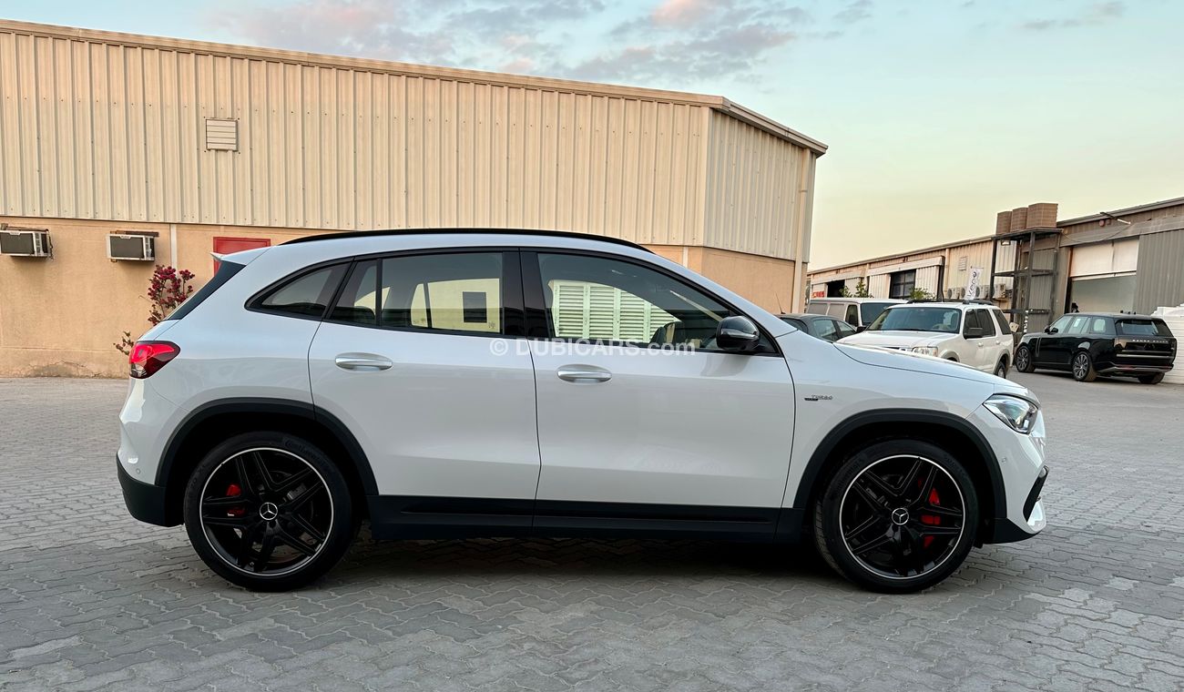 Mercedes-Benz GLA 35 AMG