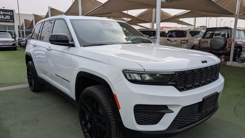 جيب جراند شيروكي Altitude 3.6L JEEP GRAND CHEROKEE 2024 V6 engine 3.6L zero kilometer American clean car fresh import