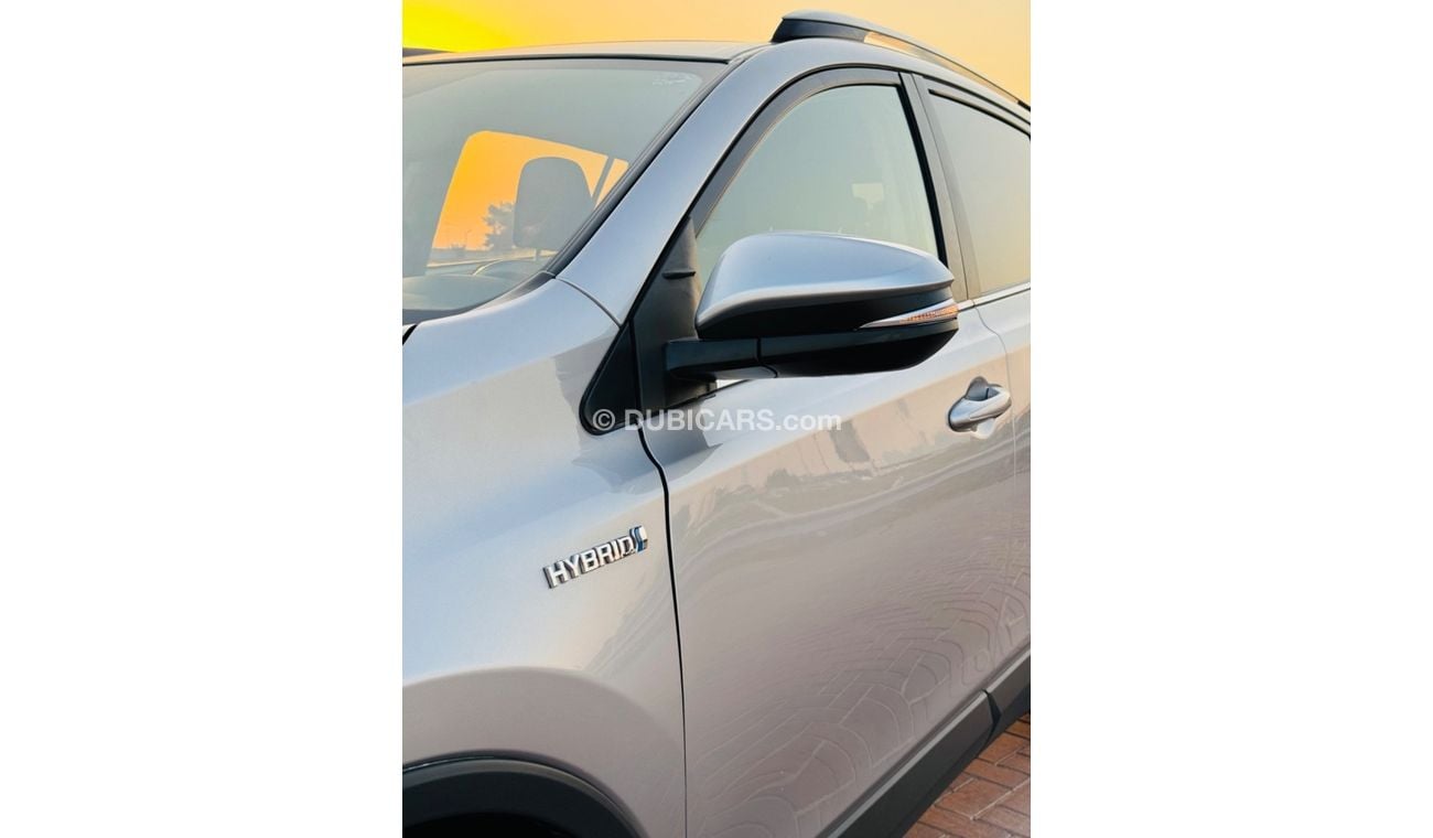 تويوتا راف ٤ Limited 2.5L 2018 Limited HYBRID SUNROOF PUSH START UAE PASS CANADA SPEC