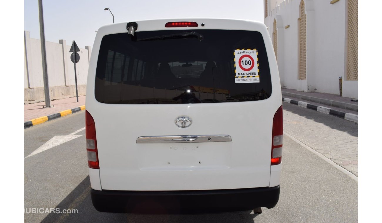 تويوتا هاياس Toyota Hiace Std Roof Bus, Model:2009. Excellent condition