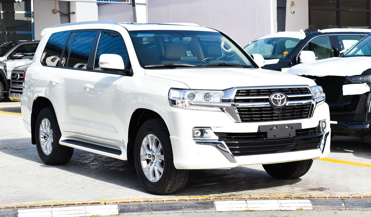 Used Toyota Land Cruiser V6 2021 for sale in Dubai - 503983