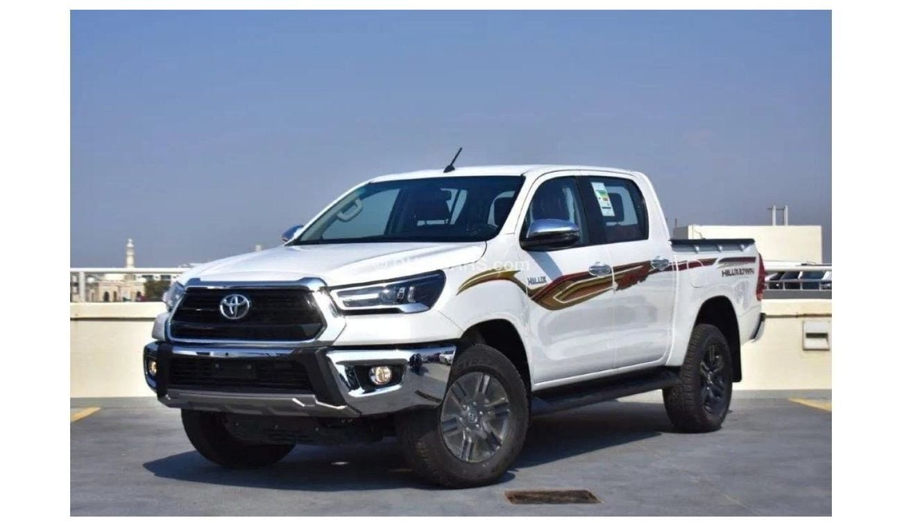 تويوتا هيلوكس Toyota Hilux 2.7L petrol Full Option MY 2024