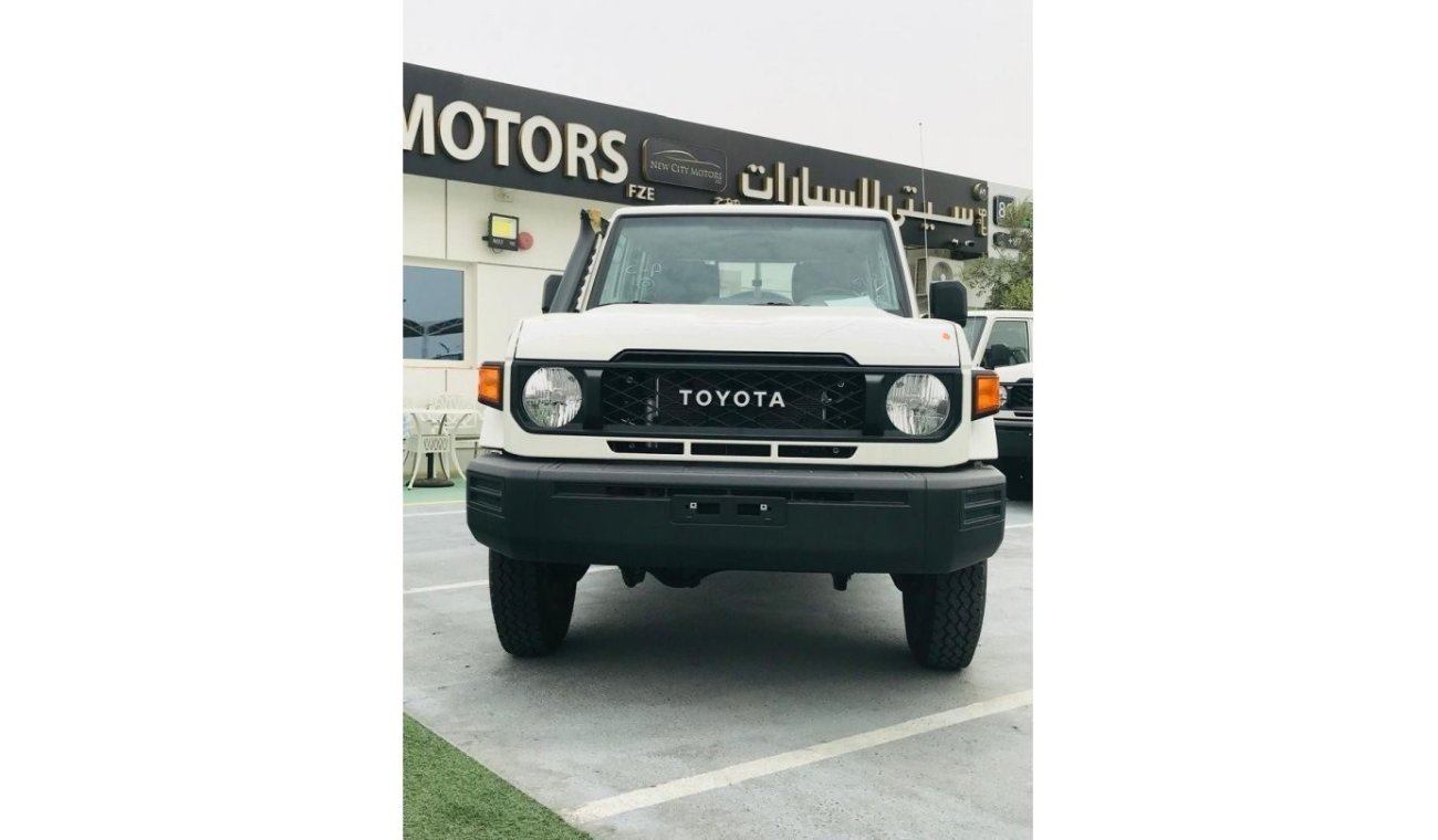 Toyota Land Cruiser Pick Up Land Cruiser Pickup 4.0L Petrol Double cabin