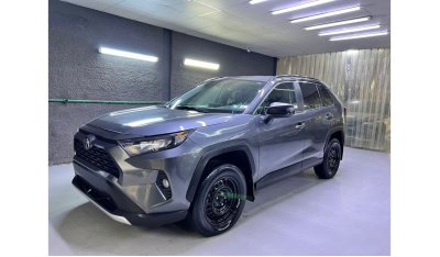 Toyota RAV4 LE Perfect inside and out