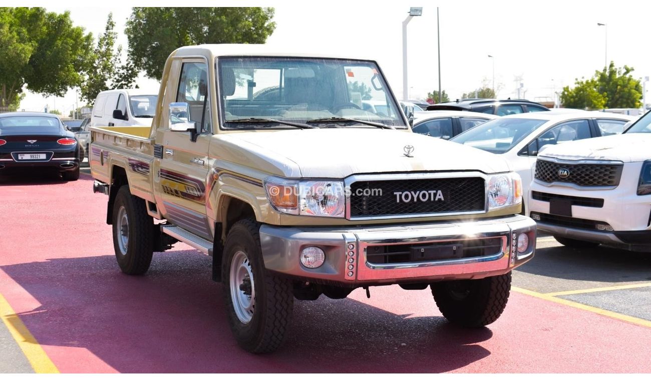 Toyota Land Cruiser Pick Up DLX