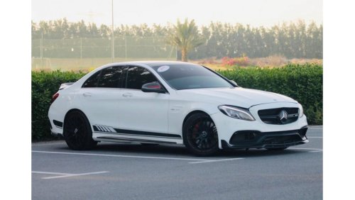 مرسيدس بنز C 63 AMG Std موديل 2015 C63S خليجي 3 فصوص بدون حوداث بحالة ممتازة 8 سلندر عداد الكيلو متر 172000km