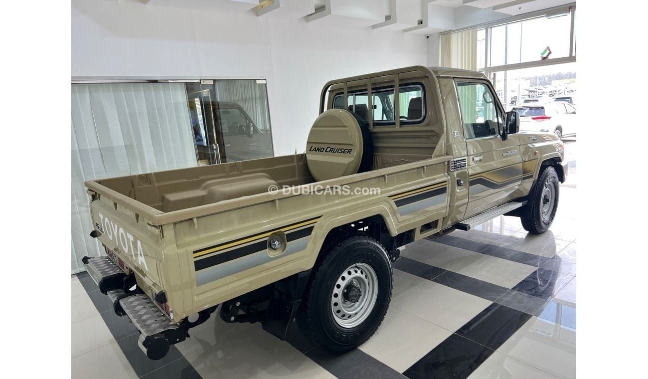 تويوتا لاند كروزر بيك آب PICKUP 70th LX1 4.5L