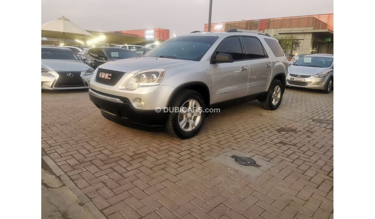 GMC Acadia In excellent condition and requires no expenses